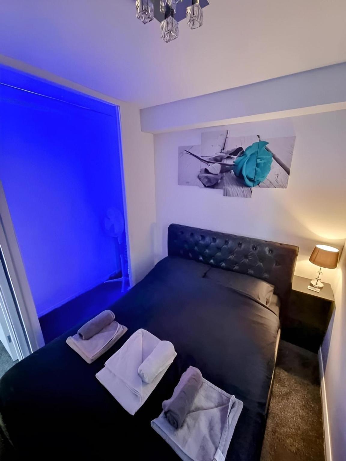 Sleek & Stylish - E15 Apartment With Parking London Exterior foto